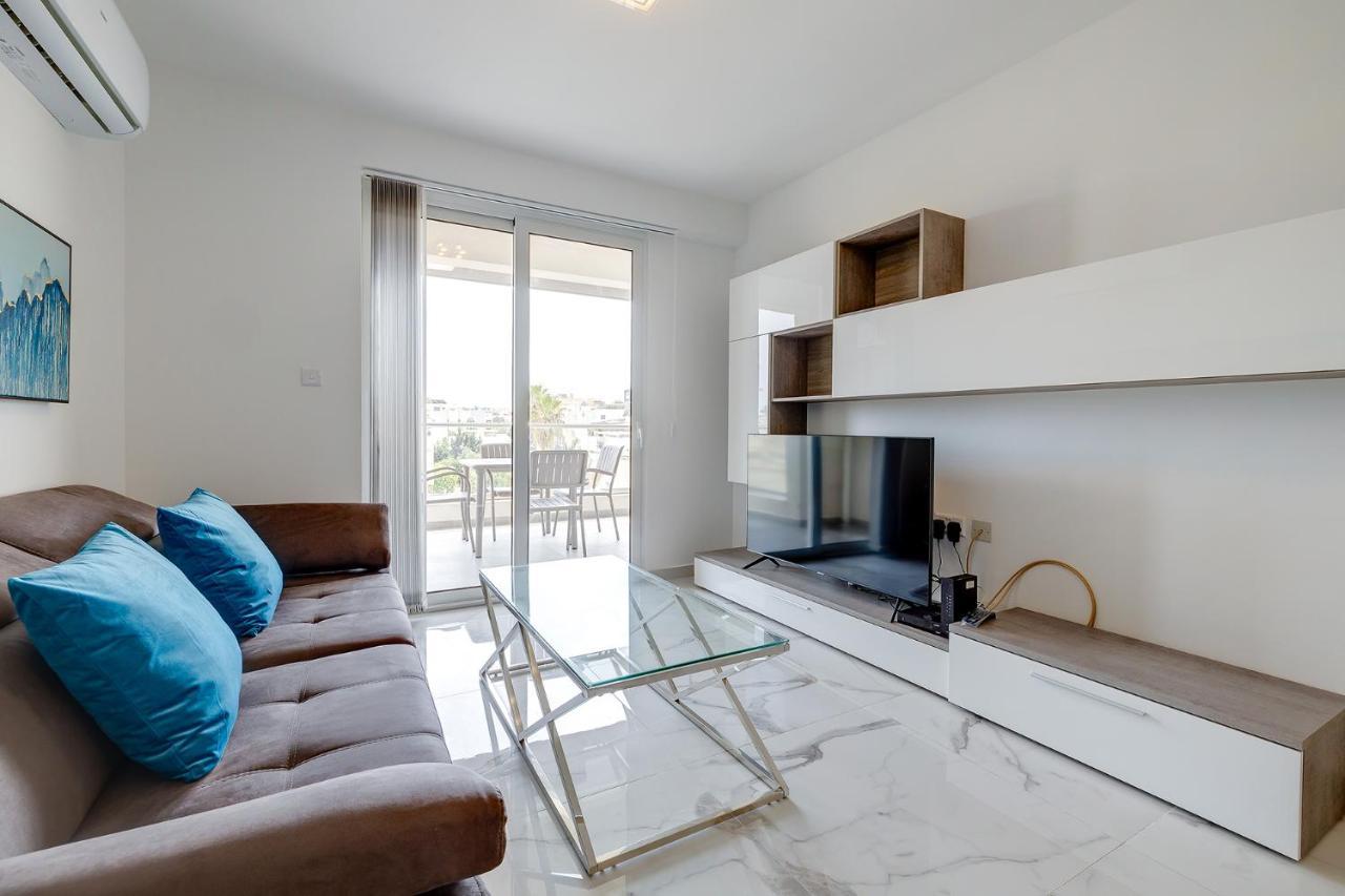 Апартаменты Deluxe 2br In St Julians *